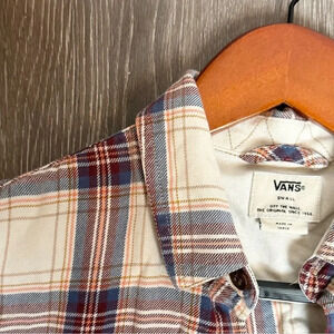 VANS Men’s button down shirt
